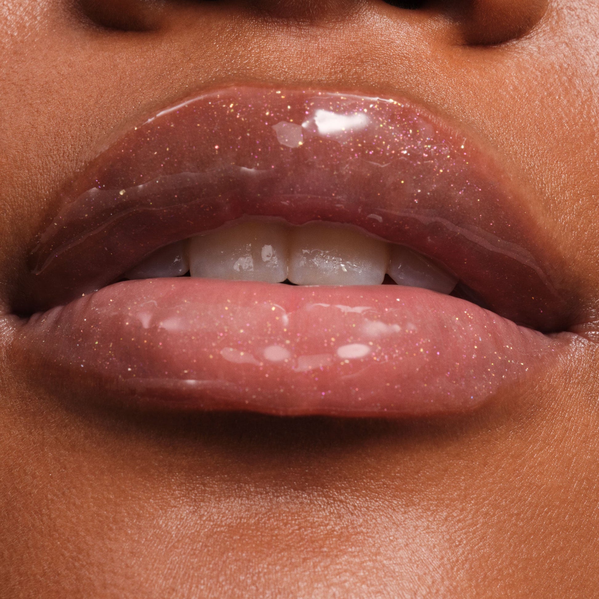 phyto-glow-lip-balm-shimmer-stardust-h1 NATR-10131-Phyto-Glow-Lip-Hover-Stardust.jpg